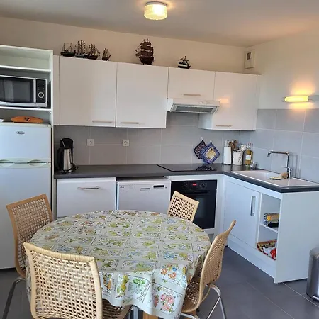 Rez-de-jardin, Front De Mer, 4 Pers, Calme, Wifi Gratuit - Fr-1-465-46 Merville-Franceville-Plage
